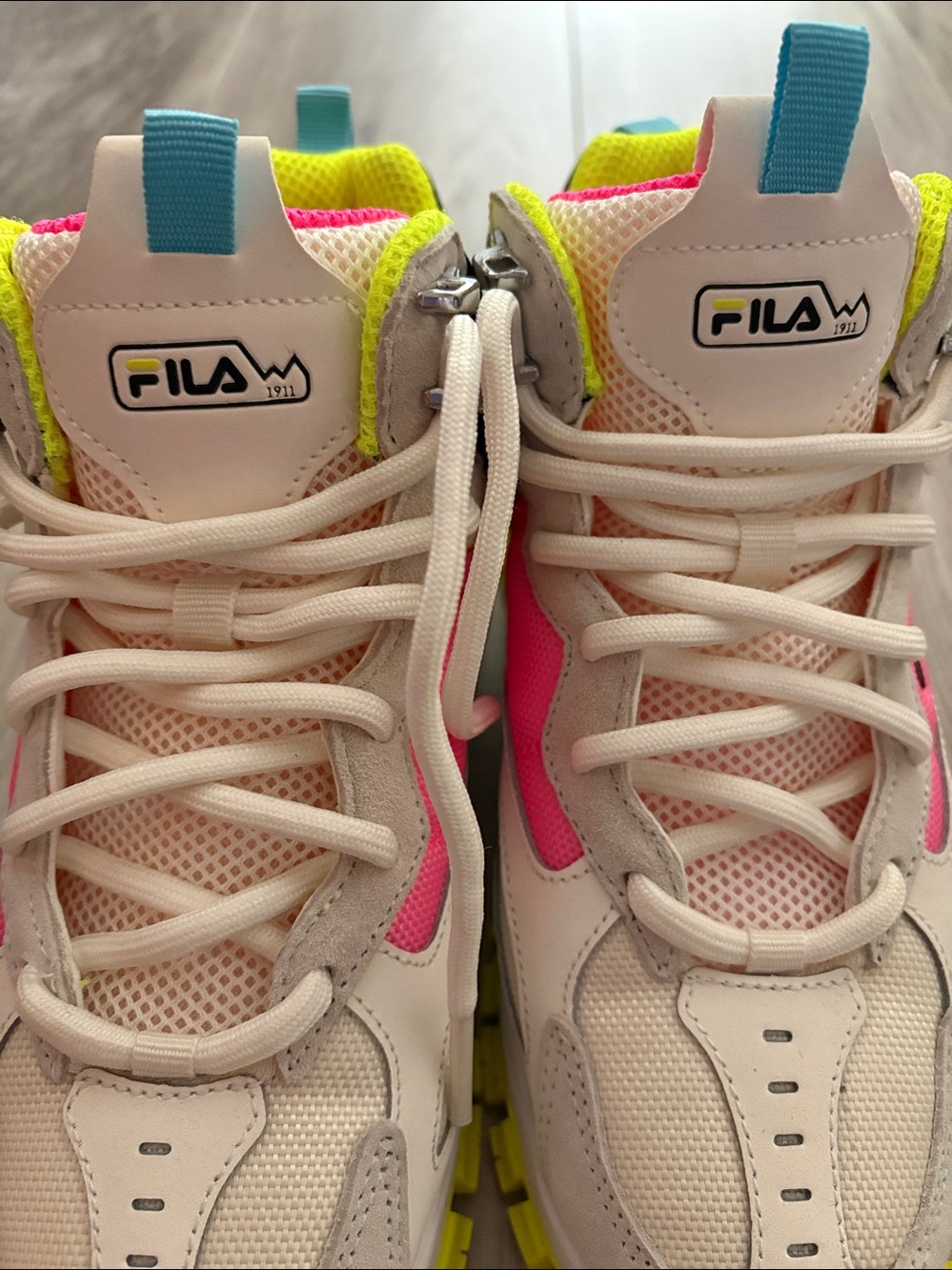FILA women White Sneakers with Pink, Neon Yellow & Blue Accents brand new - Picture 11 of 12